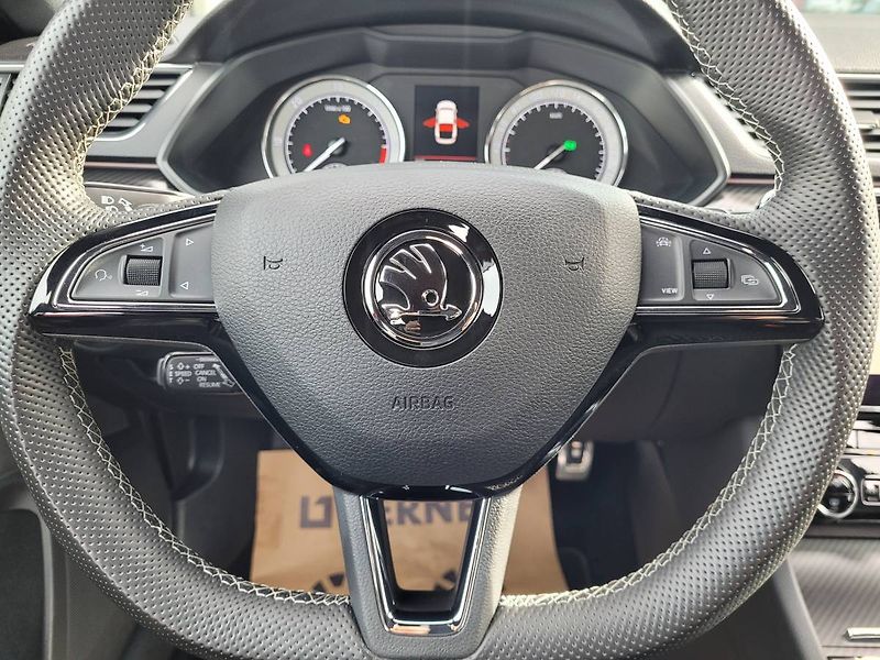 Škoda Superb 2.0 TDI DSG7 140kW Sportline 4 - fotka 16 z 62