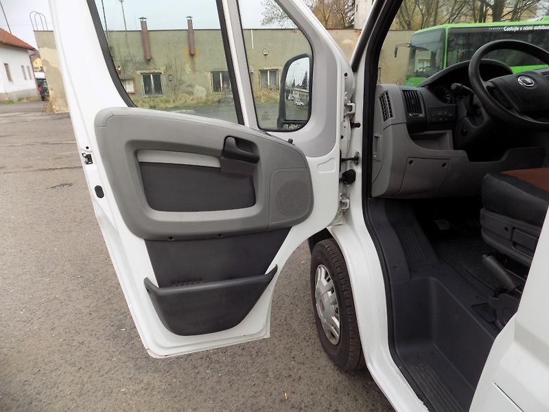 Fiat Ducato (2011) 2,3 88KW L2H1 6MÍST - fotka 14 z 47