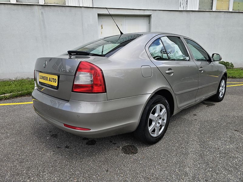 Škoda Octavia (2009) 2 1.4TSI FACELIFT - fotka 5 z 18