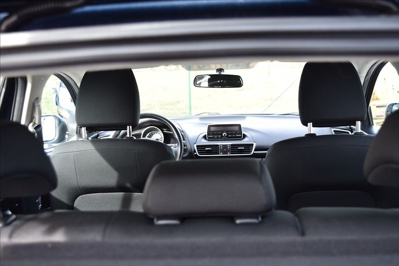 Mazda 3 1,5 74KW SKYAKTIV-G ALU KLIMA - fotka 15 z 38