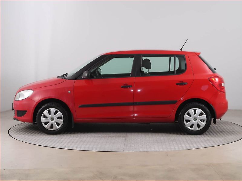 Škoda Fabia (2013) 1.2 TSI, Park. senzory - fotka 3 z 13