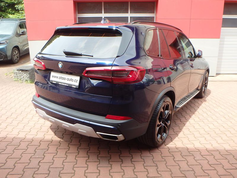 BMW X5 (2019) 3.0 da,X-Line,INDIVIDUAL,Laser - fotka 13 z 33