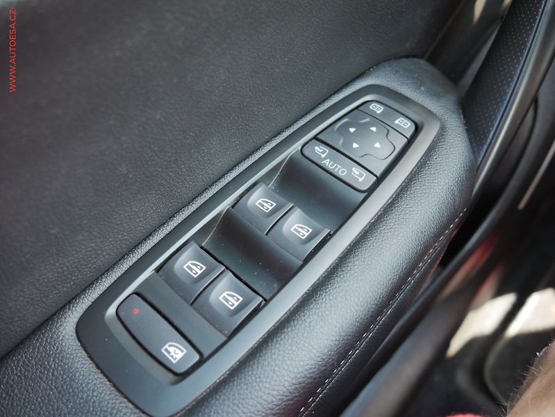 Renault Mégane (2020) 1.5 dCi, 1.maj,ČR, Navi - fotka 16 z 21