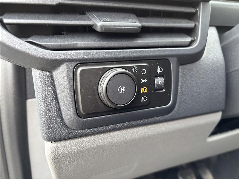 Ford Transit Custom 2,0 EcoBlue 100kW Trend L2 - fotka 28 z 45
