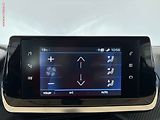 Peugeot 2008 (2021) 1.2PT, Active, LED, navi - náhled 15