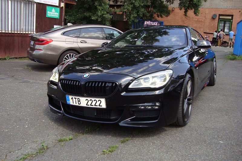 BMW Řada 6 (2016) Gran Coupé 640d M Xdrive,ČR - fotka 71 z 78