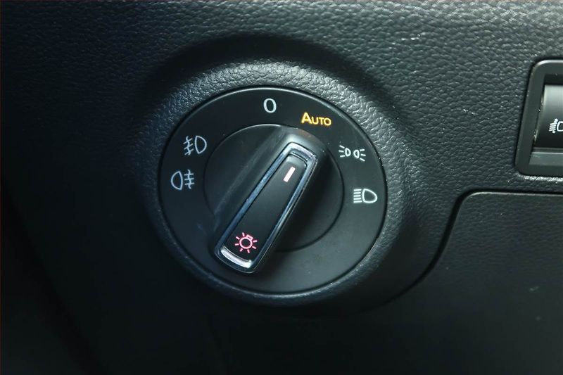 Seat Ibiza (2021) 1.0 TSI, Navi, Tempomat - fotka 17 z 21