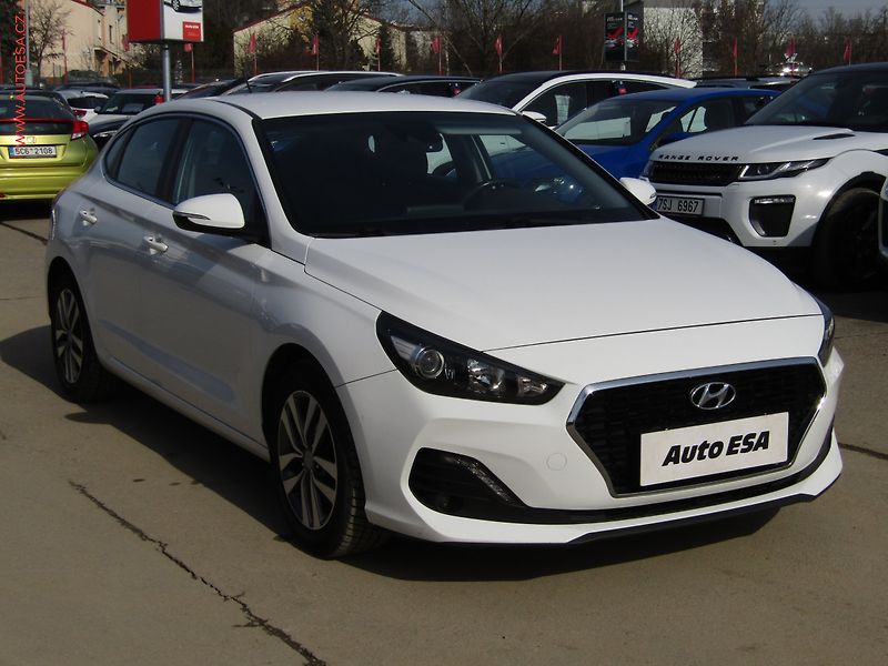 Hyundai i30 (2019) 1.6 CRDi Fastback, ČR - fotografie inzerátu
