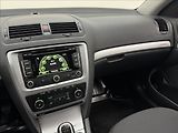 Škoda Octavia 2,0 103kW 4X4 SCOUT 2XKOLA ČR - náhled 13