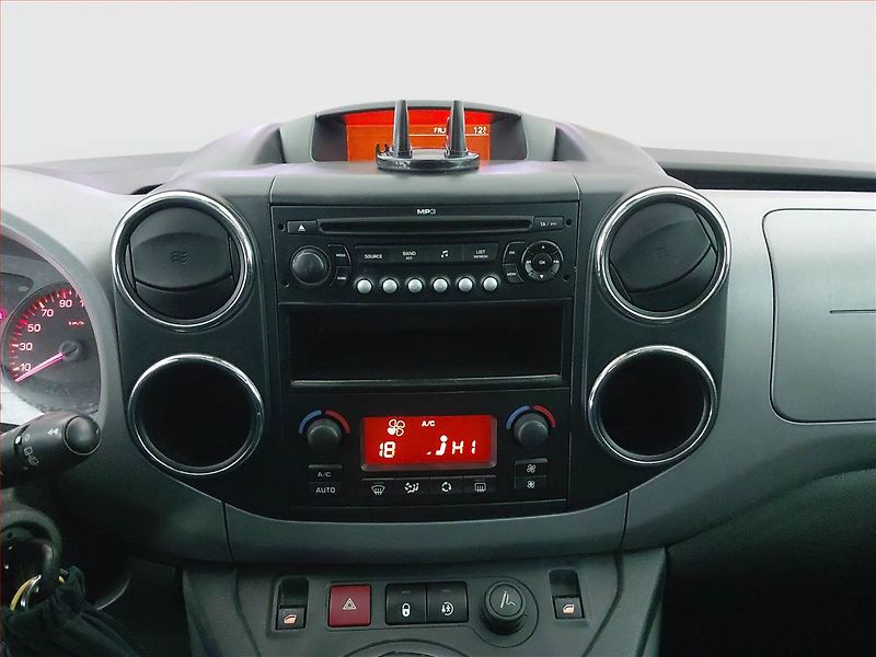 Citroën Berlingo (2009) 1.6 16V , 5Míst, ČR - fotka 12 z 14