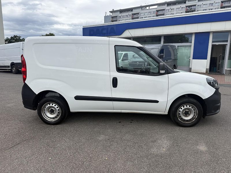 Fiat Dobló 1.3 MTJ Klimatizace - fotka 5 z 21