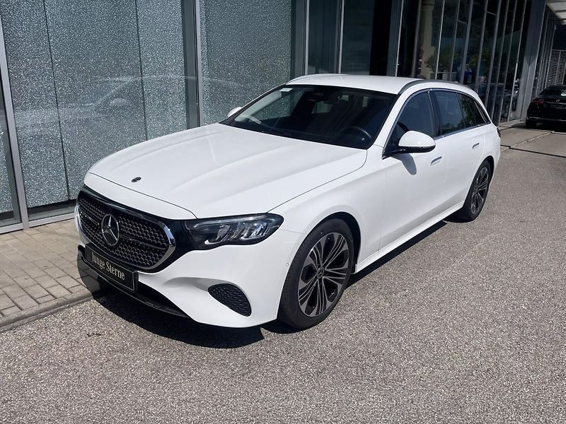 Mercedes-Benz Třídy E 220d Avantgarde Taž Distronic - fotka 1 z 18