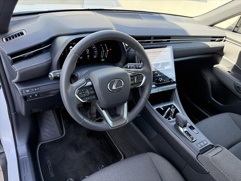Lexus LBX 1,5 Business - fotka 7 z 22