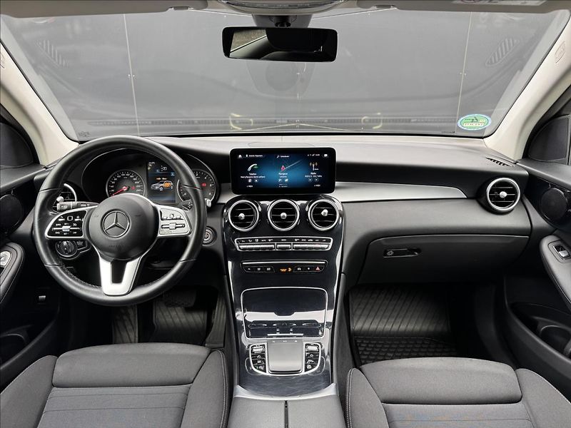 Mercedes-Benz GLC 2,0 220d 4MATIC AT ČR - fotka 15 z 30