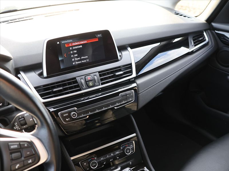 BMW Řada 2 1,5 216d Automat CZ Kůže LED - fotka 22 z 36