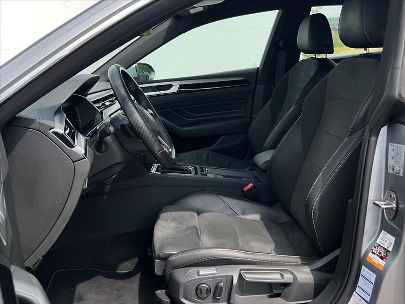 Volkswagen Arteon 2,0 TSi 140kW 7DSG R-line - fotka 11 z 28