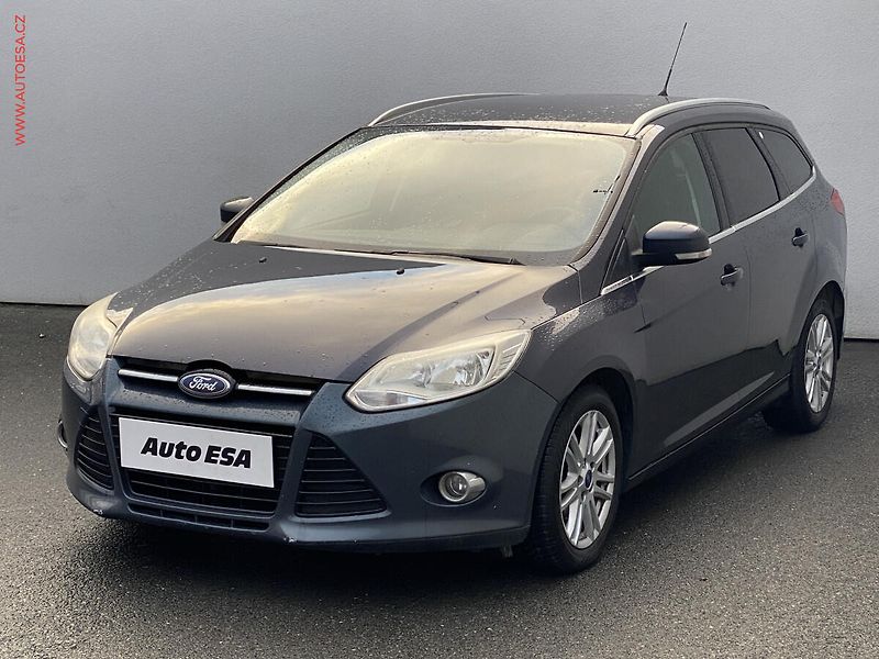 Ford Focus (2012) 1.6TDCi, ČR, AC, tempo - fotka 3 z 16