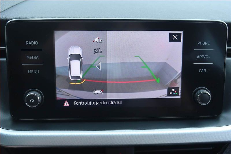 Škoda Scala (2023) 1.0 TSI, Serv.kniha, Tempomat - fotka 19 z 22