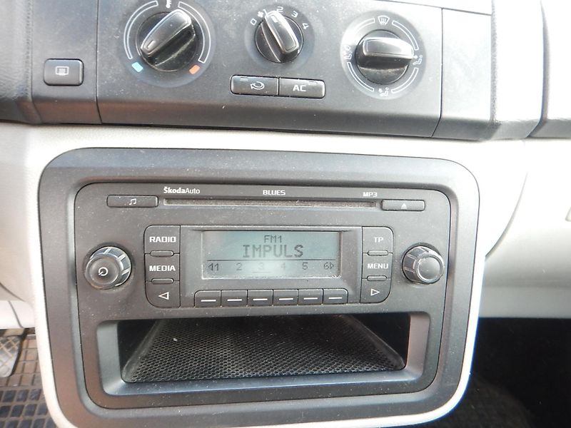 Škoda Roomster 1.2 TSi 63 KW - fotka 12 z 14