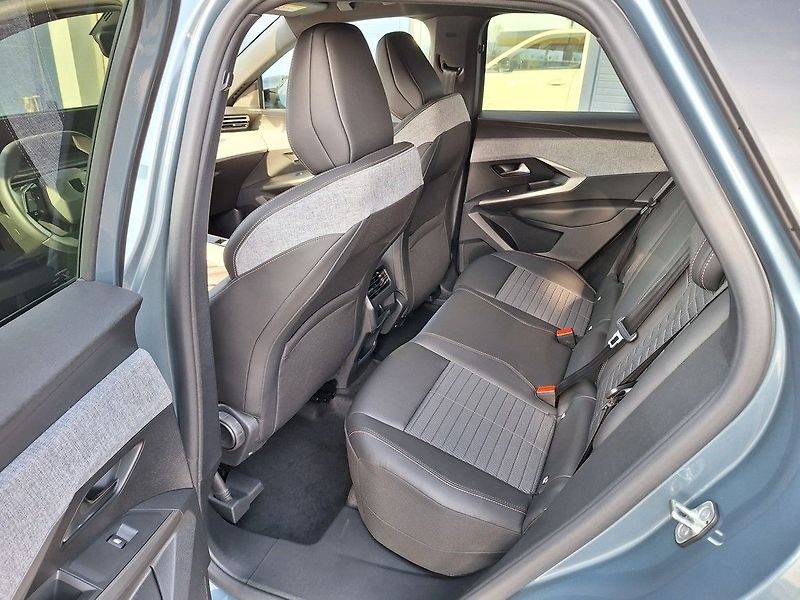 Peugeot 3008 (2026) ALLURE Hybrid 145 e-DCS6 - fotka 9 z 19