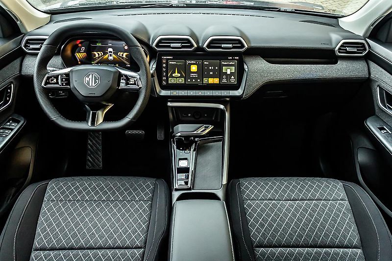 MG ZS (2026) 1,5 HEV  Emotion - fotka 16 z 17