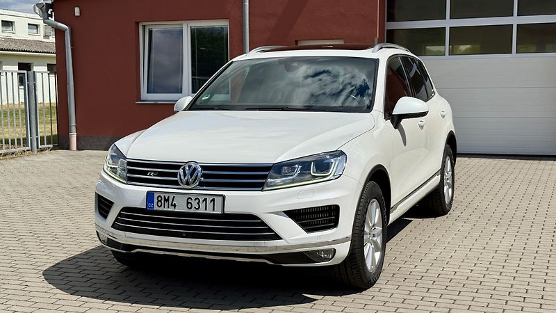 Volkswagen Touareg 3.0TDi*193kW*R-LINE*PERLEŤ - fotografie inzerátu