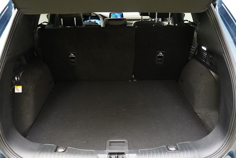 Ford Kuga - fotka 24 z 24