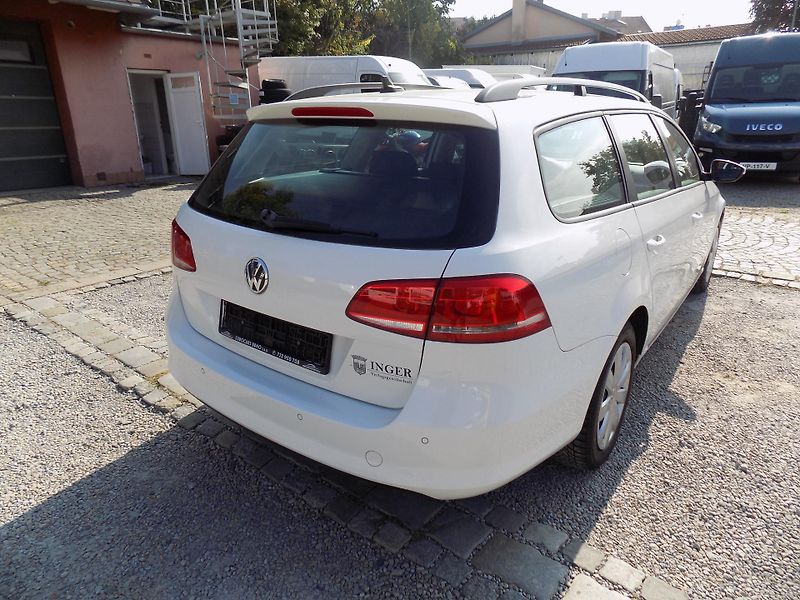 Volkswagen Passat 1,4 TSI 90 KW AUTOKLIMA VÝHŘEV - fotka 10 z 42