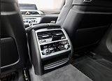 BMW Řada 7 (2019) M760Li xDrive - náhled 28