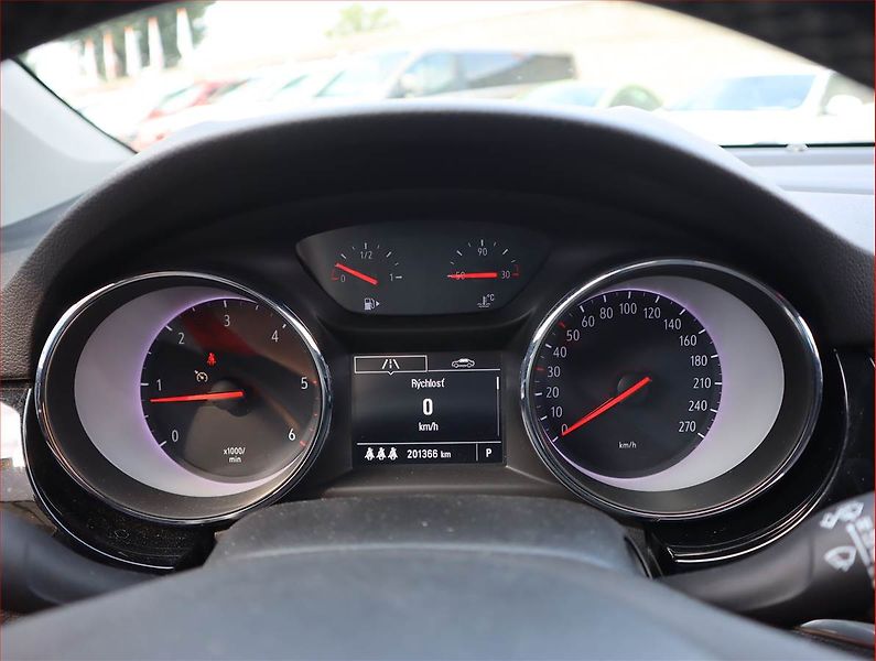 Opel Astra (2017) 1.6 CDTI, Automat, Serv.kniha - fotka 11 z 19