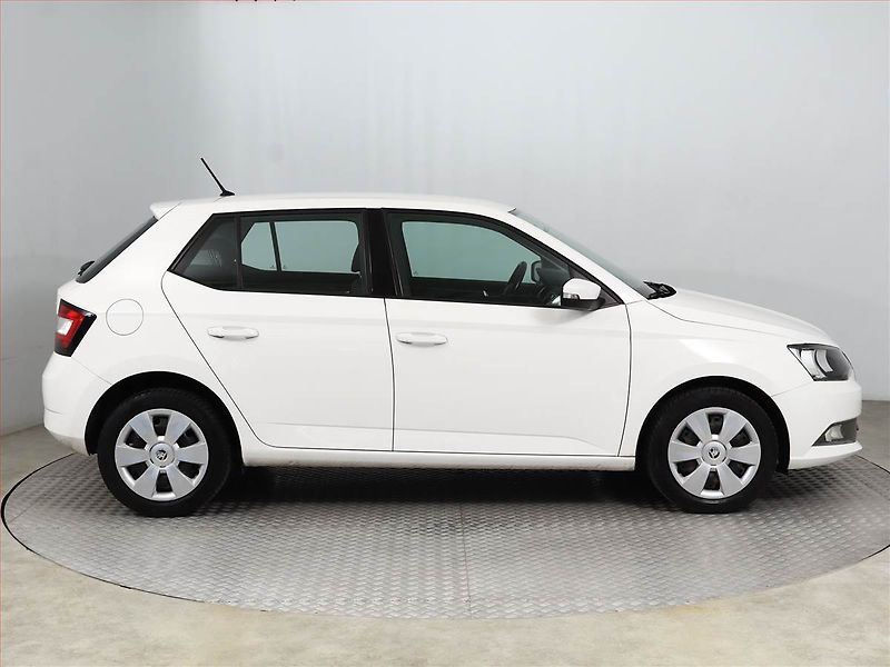 Škoda Fabia (2017) Ambition 1.0 TSI - fotka 6 z 12