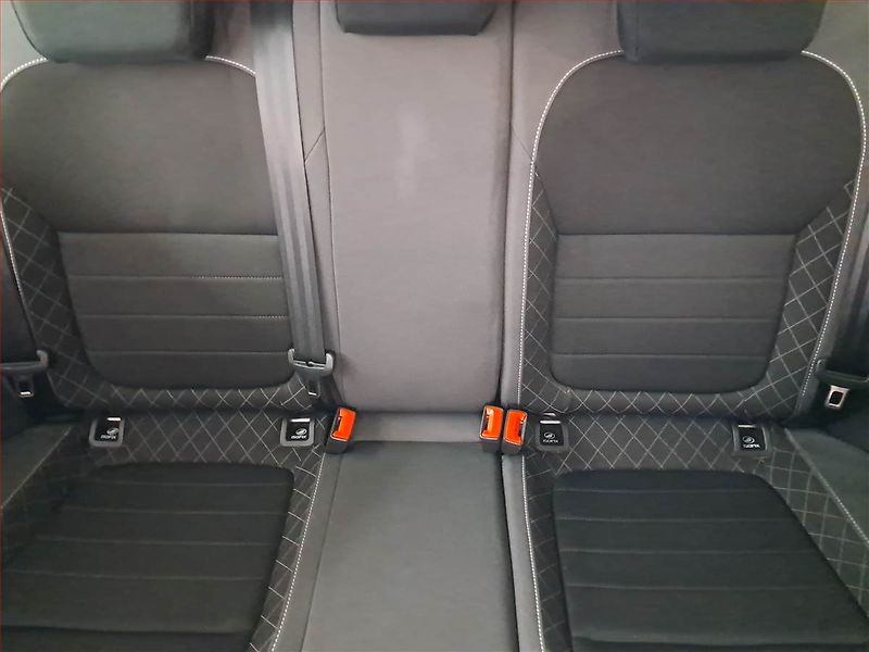 Škoda Fabia (2022) Ambition 1.0 TSI, ČR,1.maj - fotka 10 z 17
