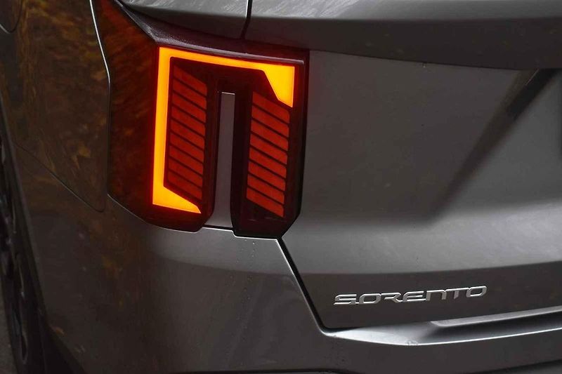 Kia Sorento má rodinám stále co nabídnout
