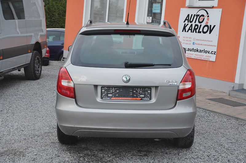 Škoda Fabia (2008) 1.4i 16V 63kW AMB / AUT. KLIMA - fotka 5 z 36