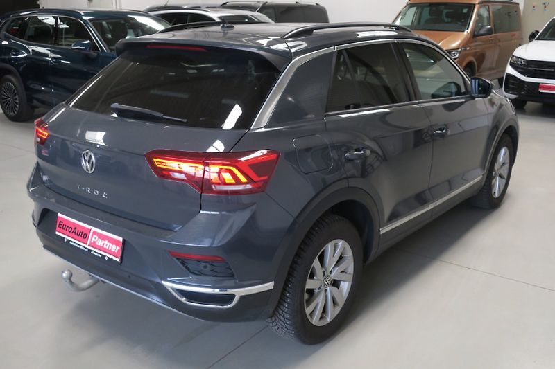 Volkswagen T-Roc (2019) Sport 1.5 TSI 110 kW manuál - fotka 4 z 47
