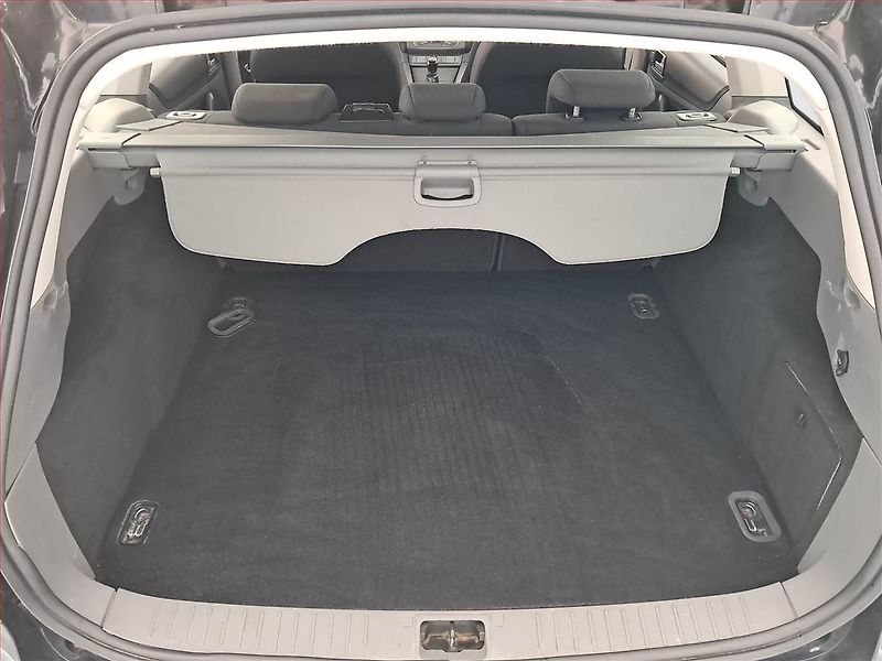 Ford Focus (2011) 1.6 TDCi, nová STK, Tažné - fotka 14 z 16