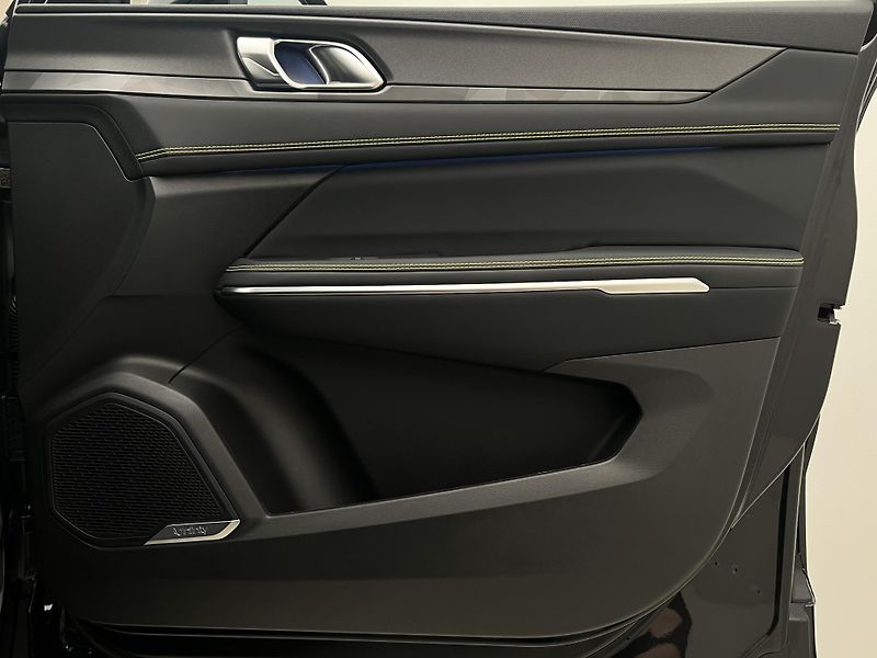 Lynk & Co 01 MORE PHEV AUT CZ 1.maj - fotka 7 z 52