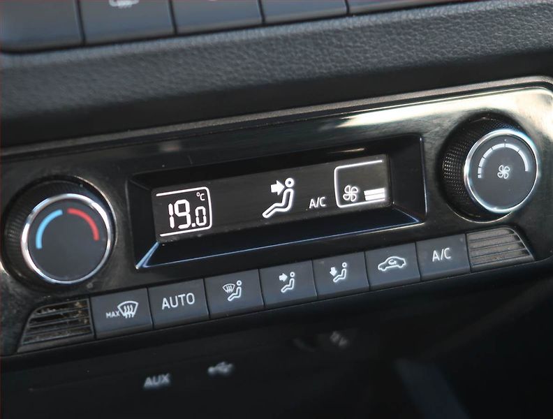 Škoda Fabia (2016) Style 1.2 TSI, Park. senzory - fotka 16 z 19