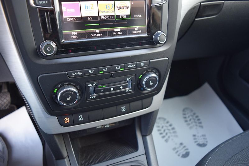 Škoda Yeti (2016) 1.4TSI 92kw AMBITION SMARTLINK - fotka 21 z 49