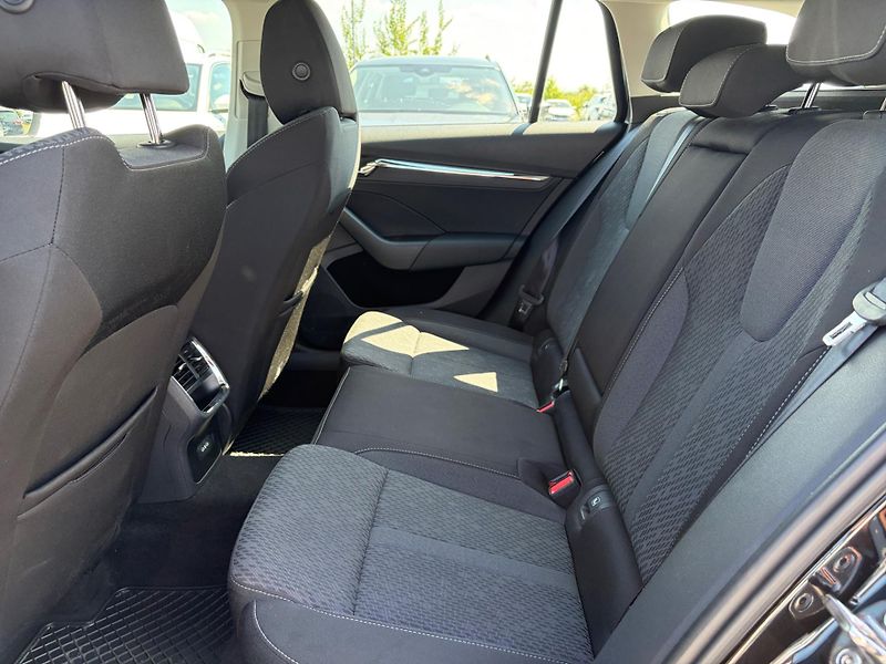 Škoda Octavia (2023) STYLE 2.0TDI 110kW DSG 4x4 CZ - fotka 8 z 11