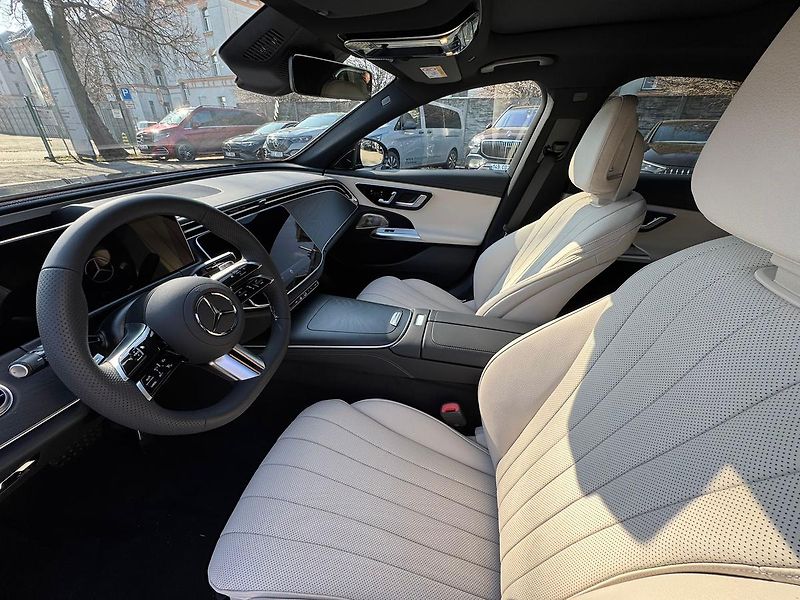 Mercedes-Benz Třídy E (2026) E 220 d 4MATIC - fotka 10 z 27