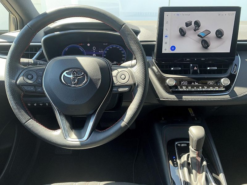 Toyota Corolla SD GR SPORT DYNAMIC 1.8 HEV AT - fotka 16 z 35