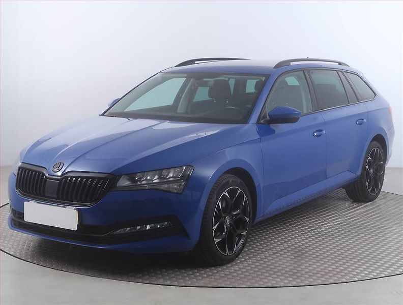 Škoda Superb (2023) Style 2.0 TDI - fotka 2 z 17