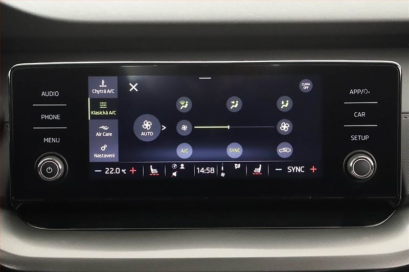 Škoda Octavia (2020) 1.5 TSI, Navi, Tempomat - fotka 15 z 21