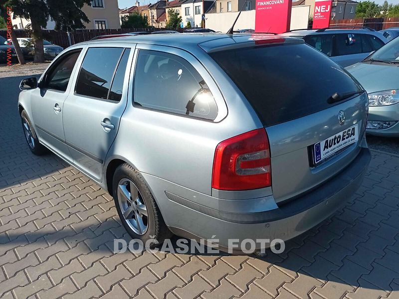 Škoda Octavia (2006) 2.0TDi, autoAC - fotka 2 z 3