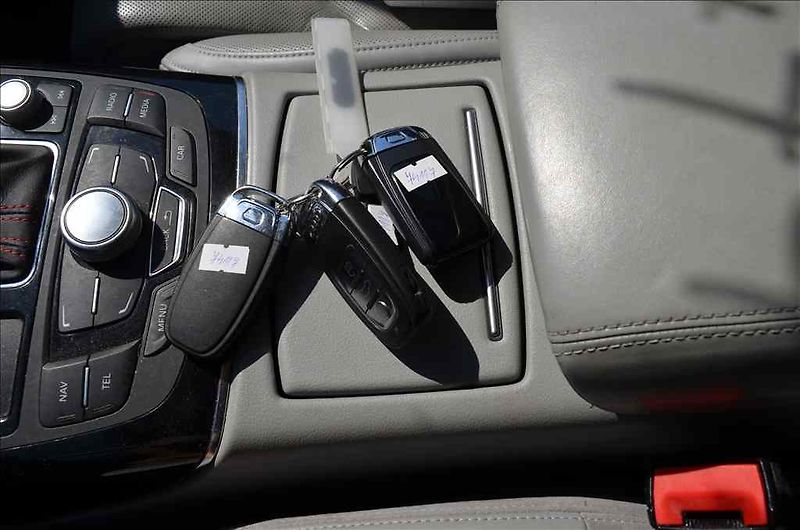 Audi A6 (2014) AVANT 3,0 TDI - fotka 23 z 30