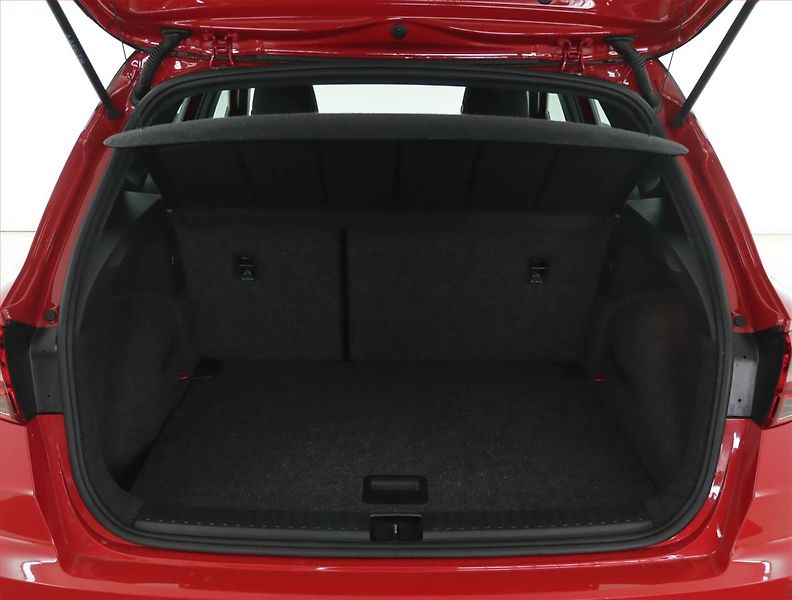Seat Arona (2023) Xperience 1.0 TSI, Serv.kniha - fotka 14 z 15
