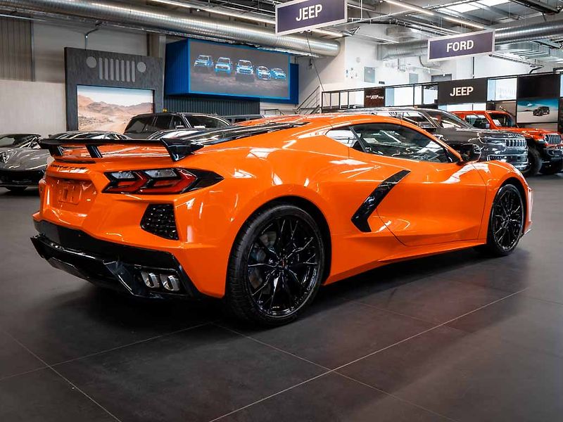 Chevrolet Corvette (2026) 6.2 Stingray 3LT Z51 Facelift - fotka 9 z 43