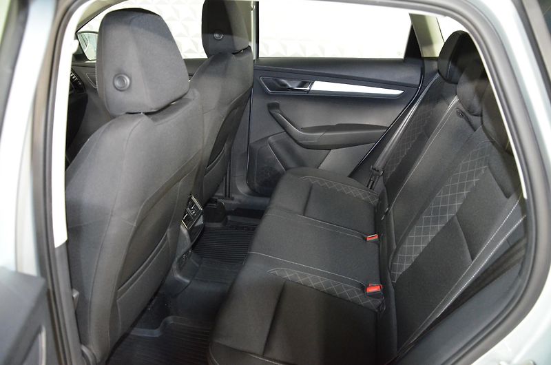 Škoda Karoq (2021) 2.0TDi 110kw 4x4 Ambition DSG - fotka 20 z 25