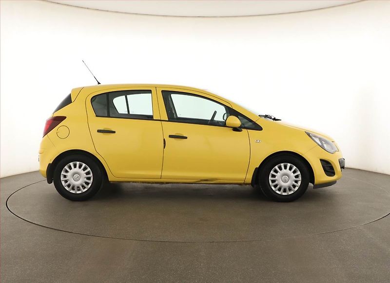Opel Corsa (2015) 1.2, Park. senzory - fotka 6 z 12